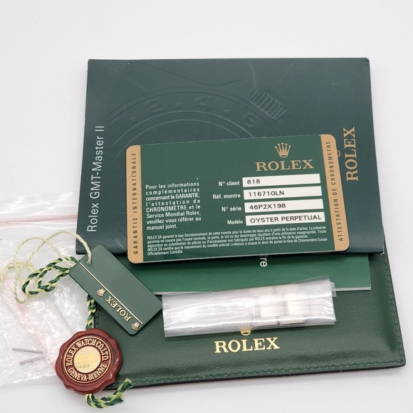 Authentic Rolex GMT-Master II 116710 Men Watch - Picture 16 of 16